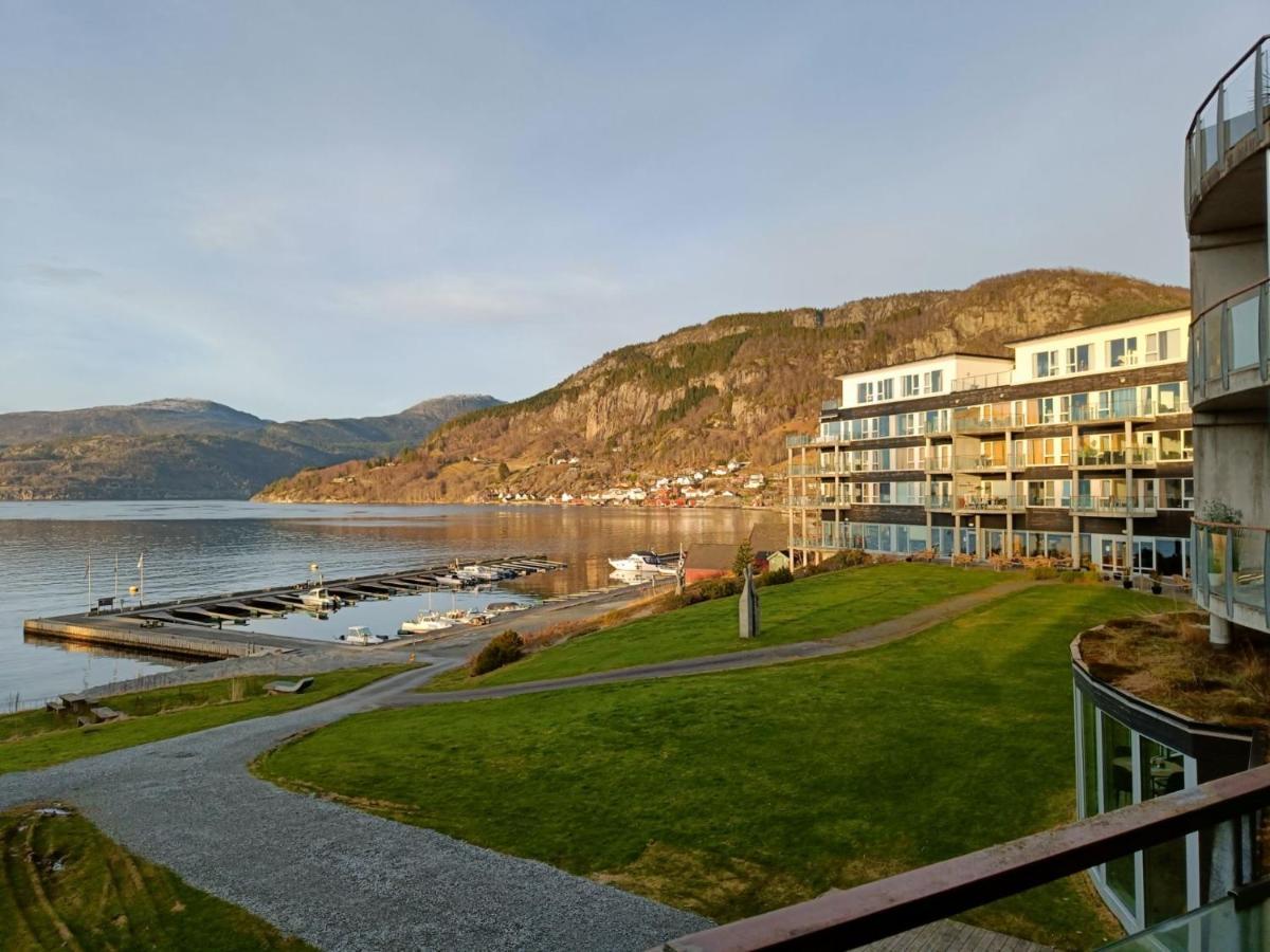 Hotel Smaken Av Ryfylke Event As Overnatting, Bygningen Drives Ikke Som Hjelmeland